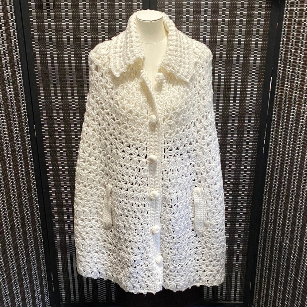 Vintage 1970’s Crochet Cape
